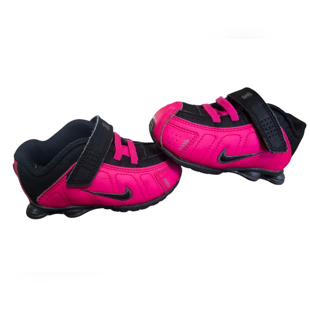 Nike shox kid/ baby shoes sz 6c Hot Pink & Black rare color way
